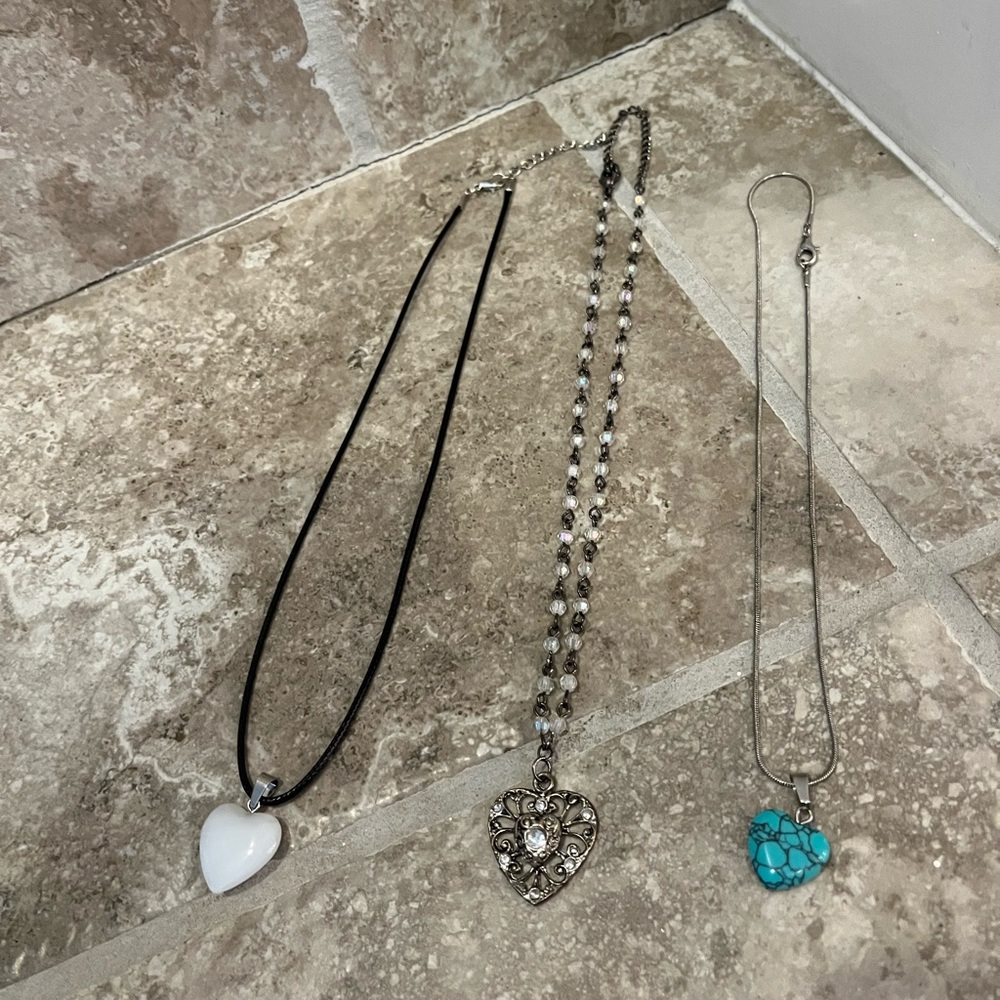 Heart Pendant Necklace Set - Silver, White, Turquoise